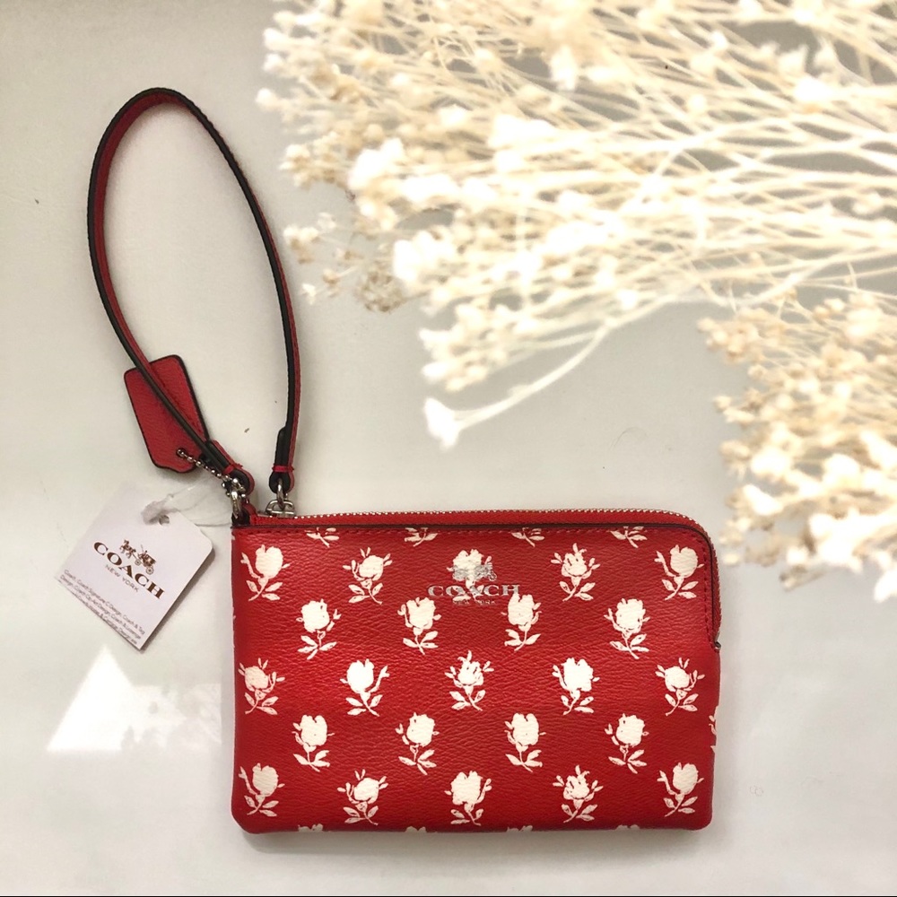 NWT Coach Wristlet Wallet Corner Zip Rose Floral